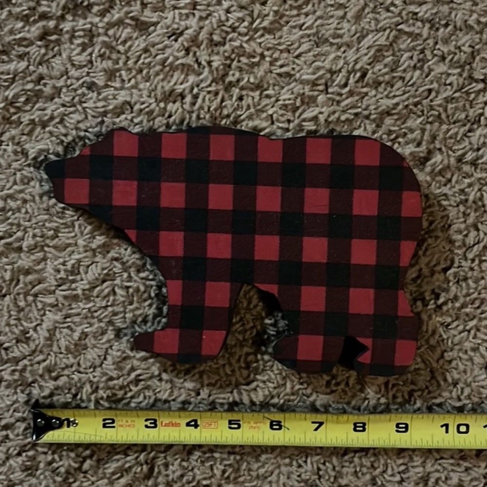 2 Buffalo plaid wooden bear wall decor